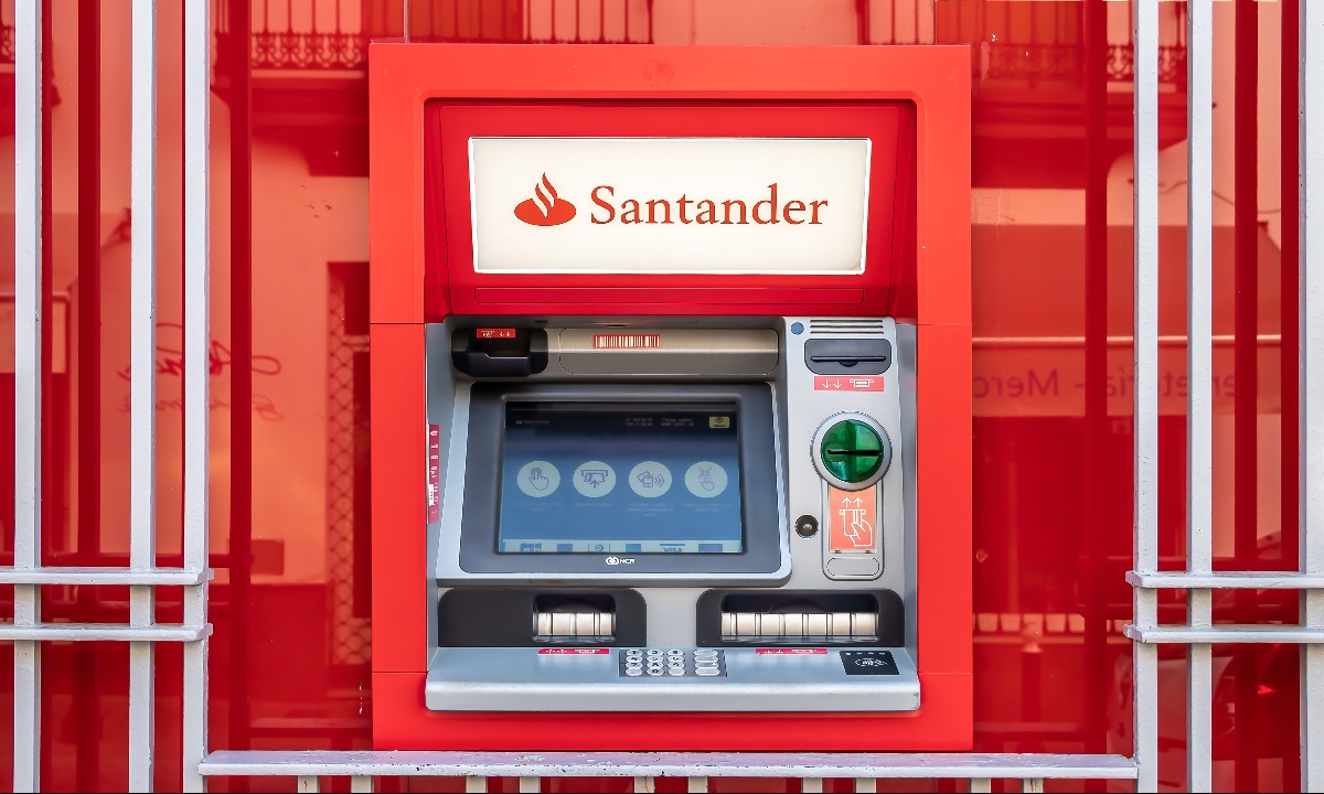 Santander x Recyclage Carte